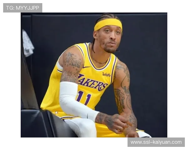 美国AUPV联赛最佳防守球员摩根·亨茨169次防守